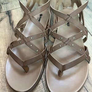 Stylish Tan Strappy Sandals